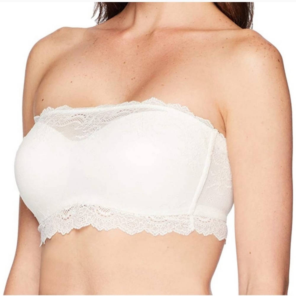 Spanx Undie-Tectable Better Bandeau in powder xl